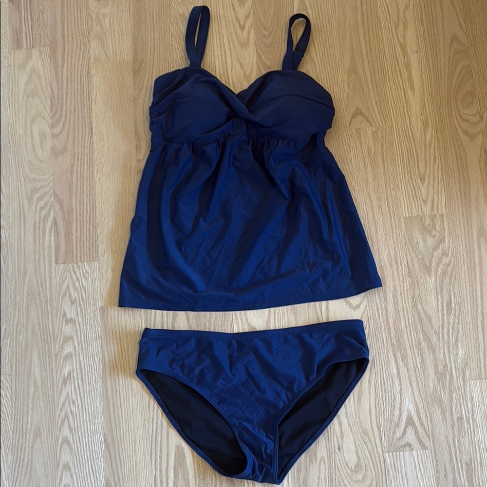 Navy Two-Piece Tankini Swimsuit Set